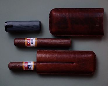 Чехол P&A на 2 сигары Черчилль, кожа C120-Brown