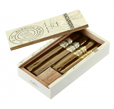 Macanudo Inspirado White Travel Edition