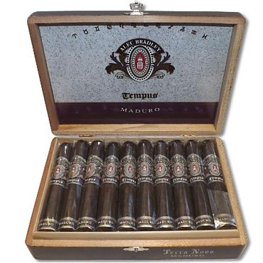 Alec Bradley Tempus Terra Novo